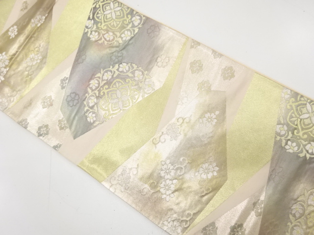 アンティーク　切りばめ風　華紋に花唐草模様織り出し袋帯（材料）